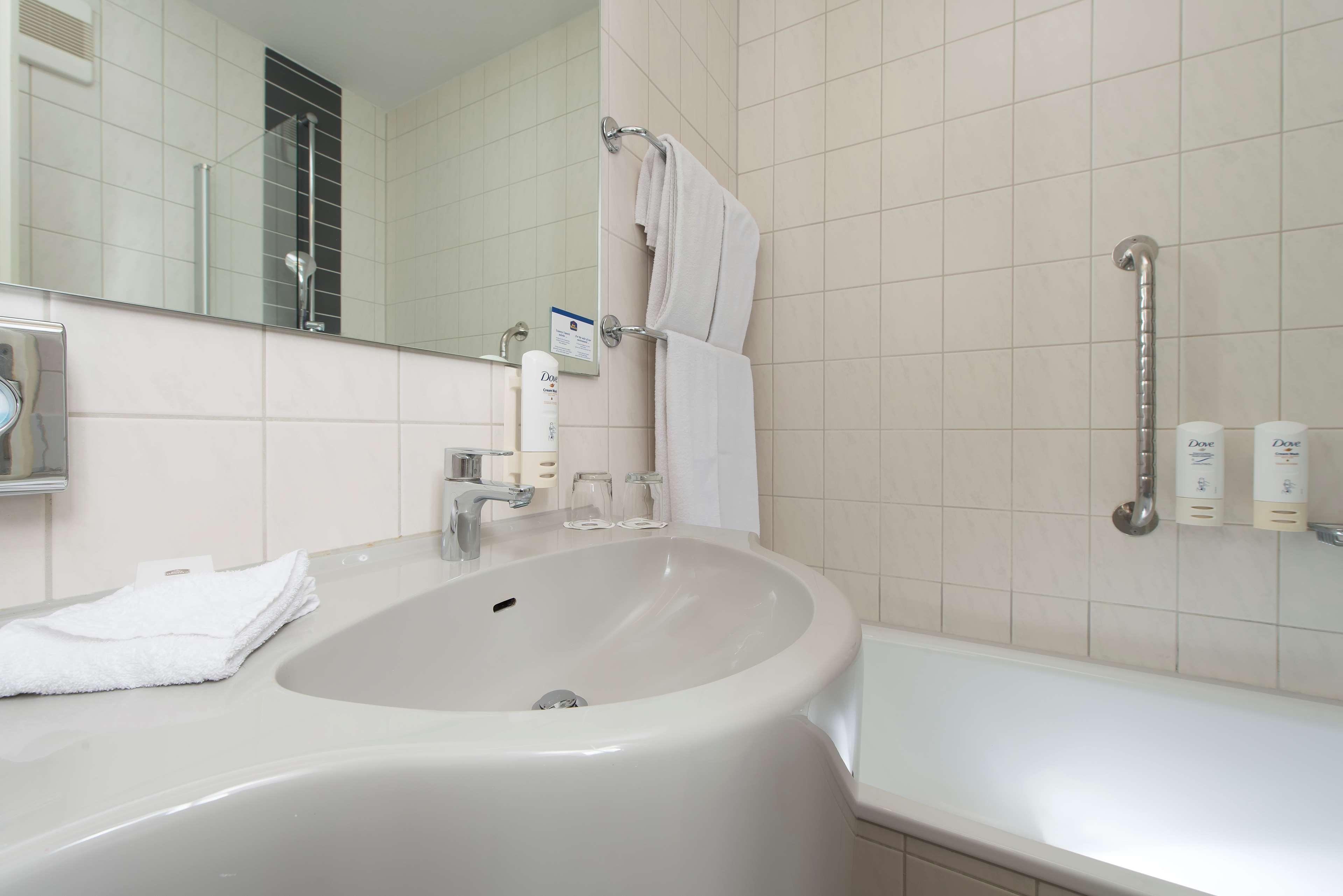 B&B Hotel Rastatt Bagian luar foto