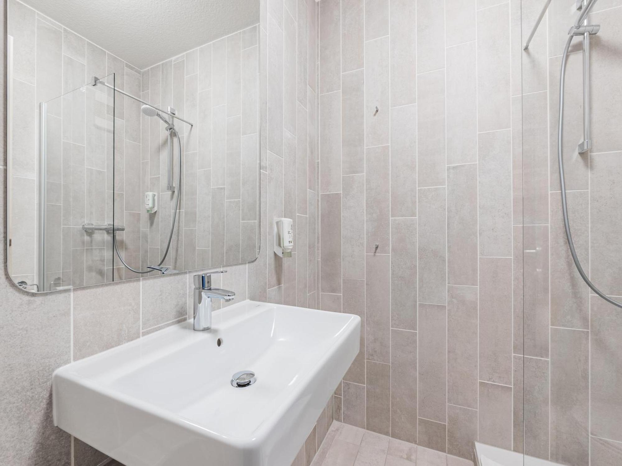 B&B Hotel Rastatt Bagian luar foto