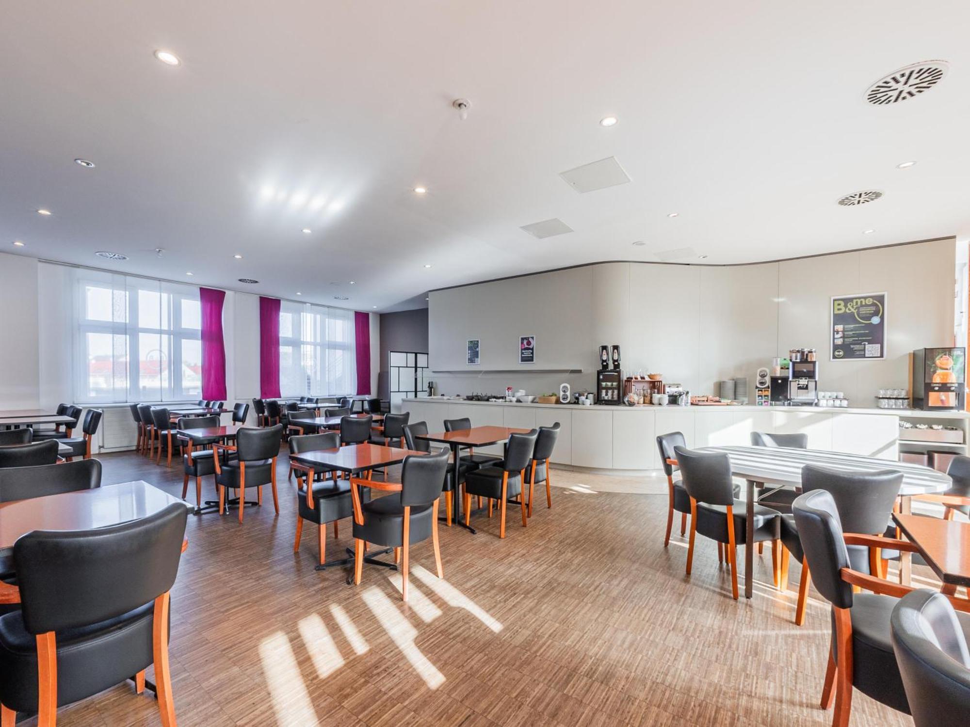 B&B Hotel Rastatt Bagian luar foto