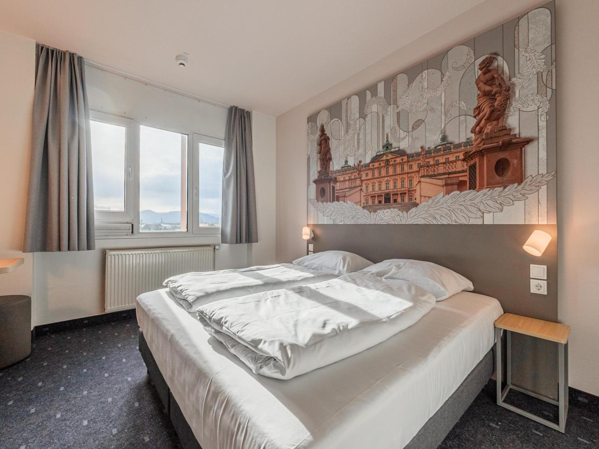 B&B Hotel Rastatt Bagian luar foto