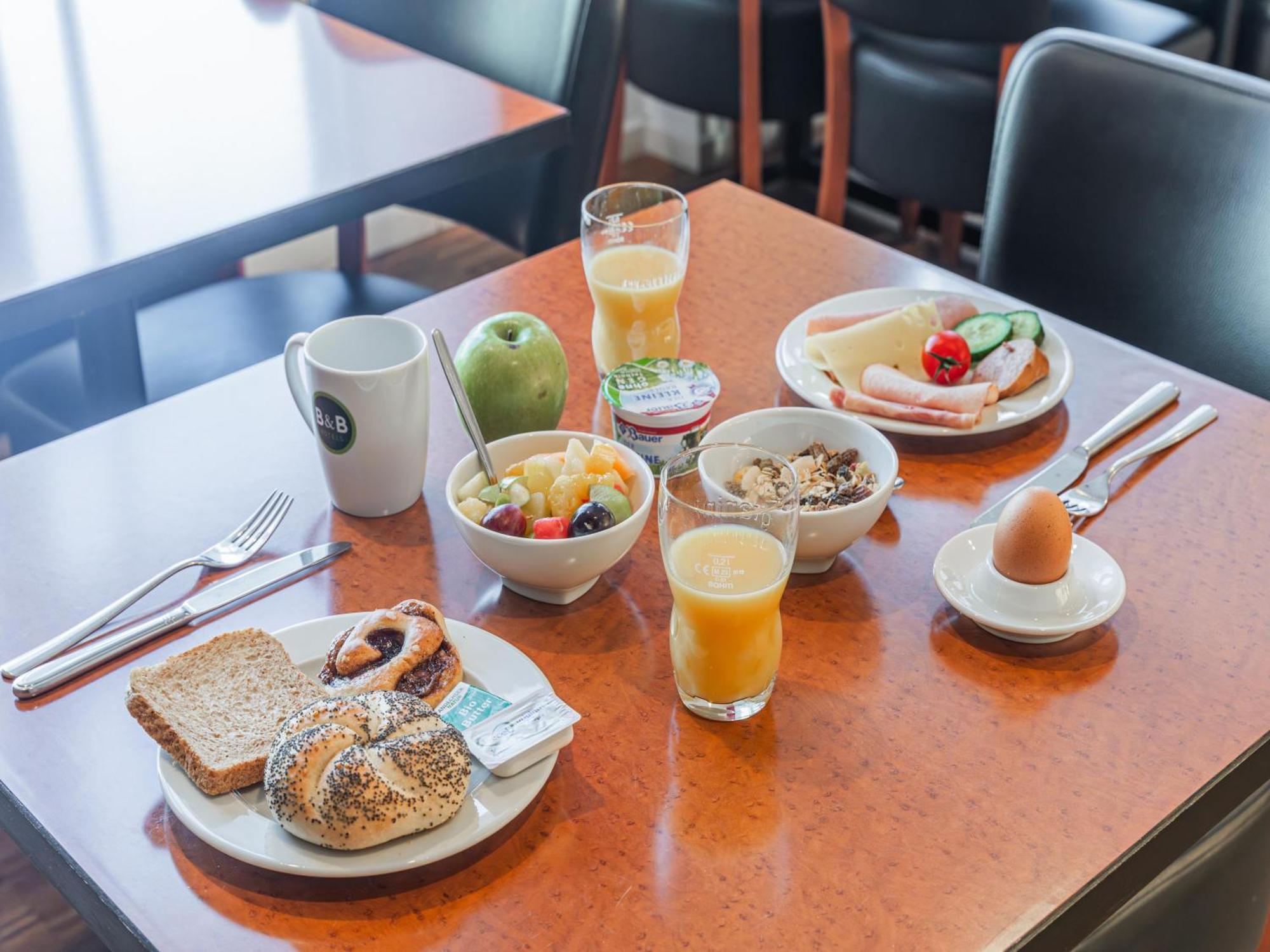 B&B Hotel Rastatt Bagian luar foto