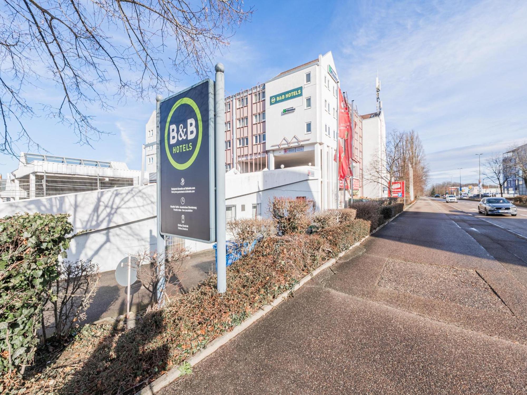 B&B Hotel Rastatt Bagian luar foto