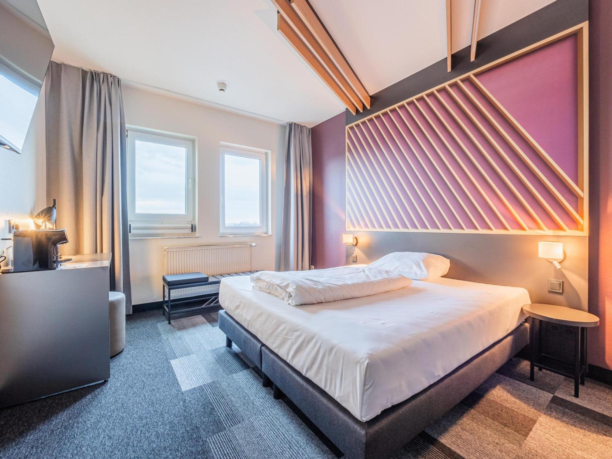 B&B Hotel Rastatt Bagian luar foto